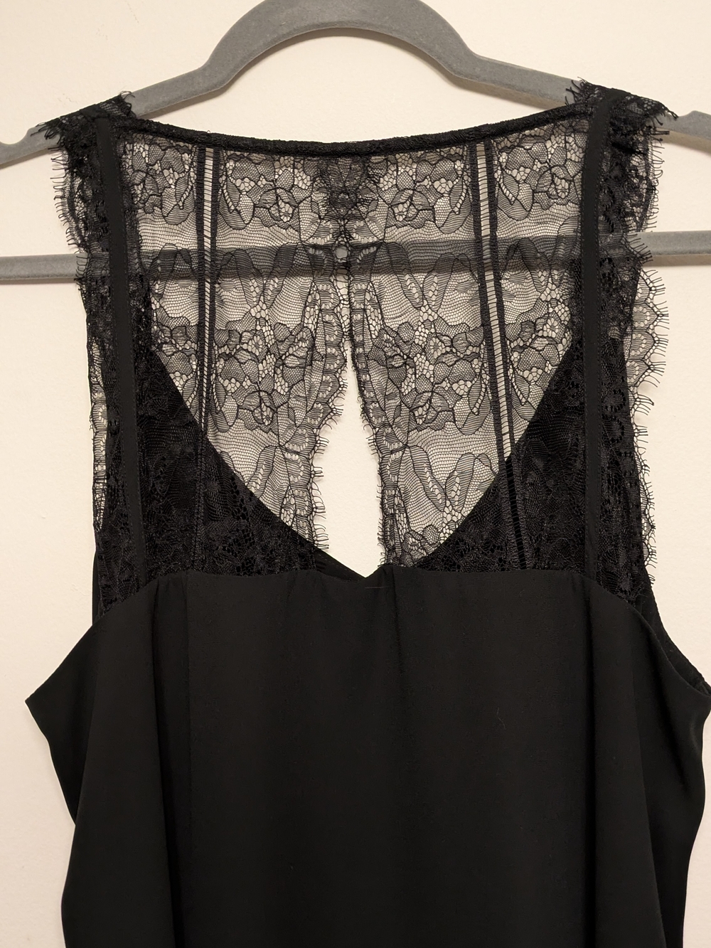 LOFT Black Lace-Back Camisole Tank - Picture 4 of 6